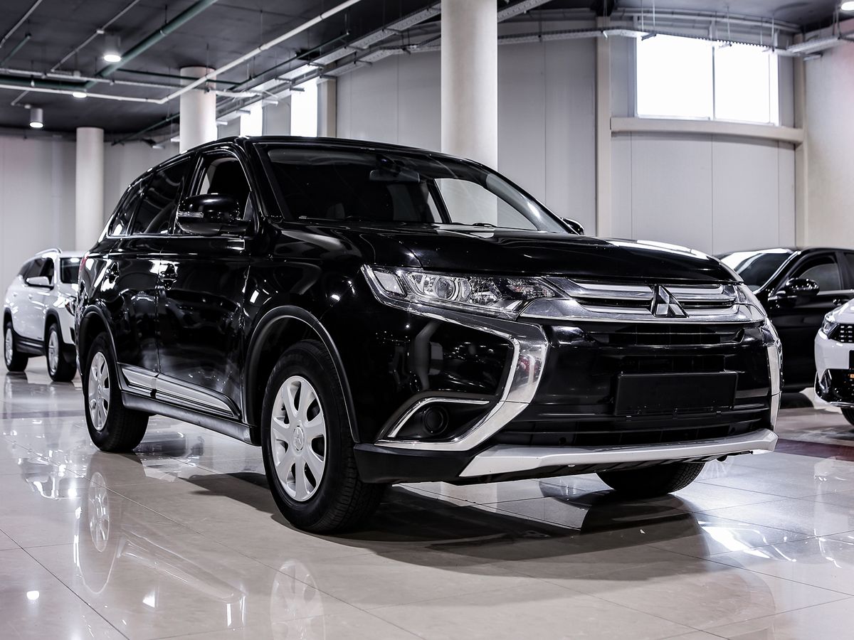 Купить Outlander с пробегом