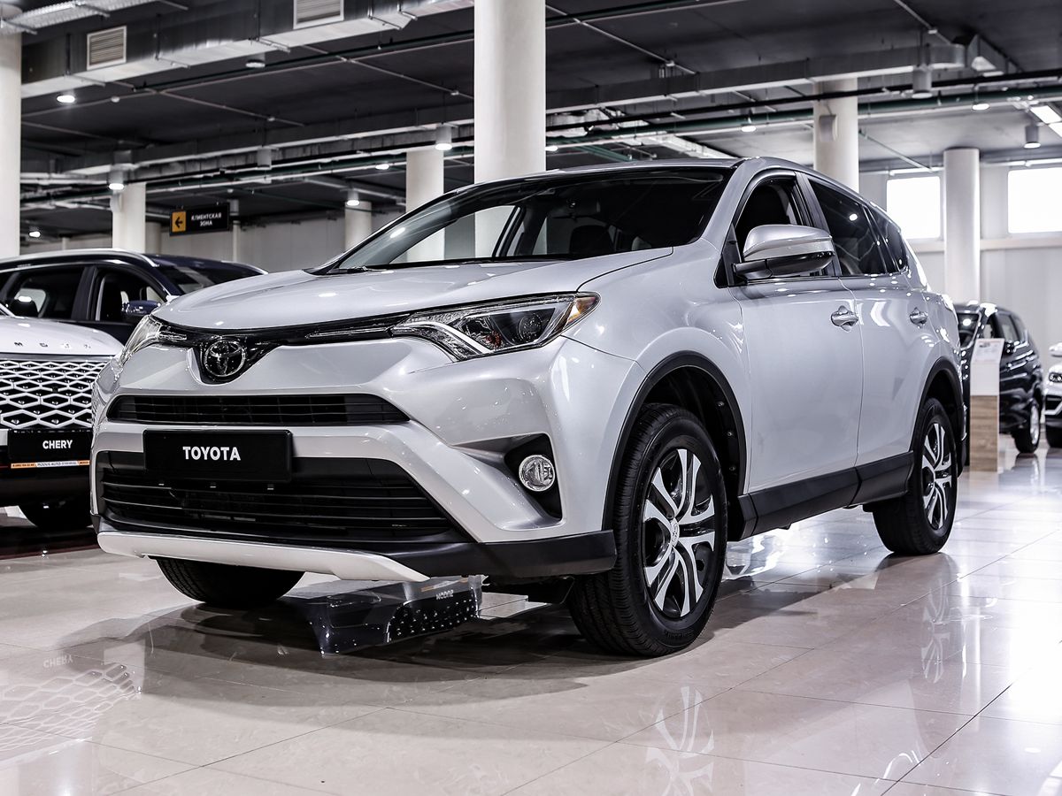 Купить RAV4 с пробегом